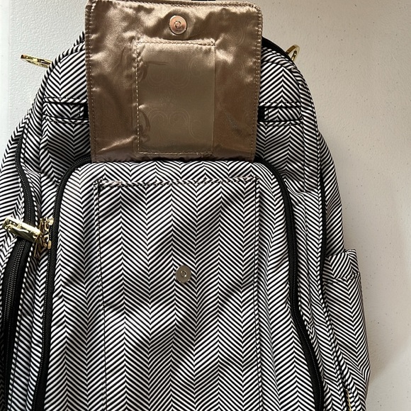 JujuBe Backpack - Picture 4 of 5